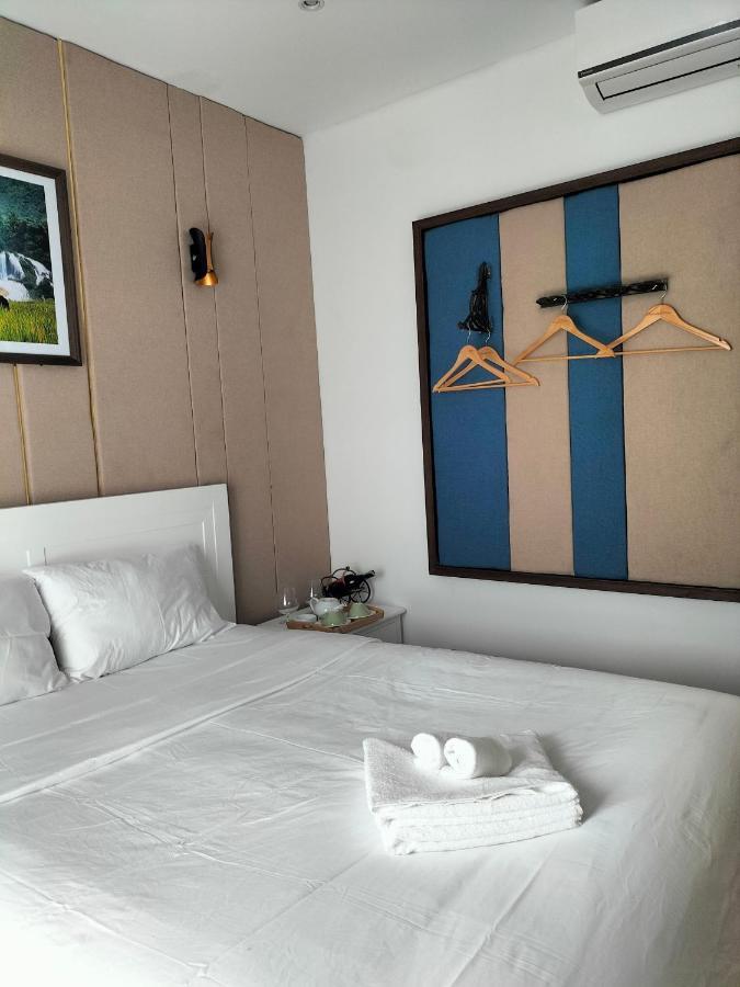 Bistro Hotel Grand World 두옹 동 외부 사진